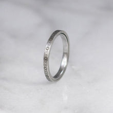 Load image into Gallery viewer, engraved 14k white gold gamos interlocking engagement ring